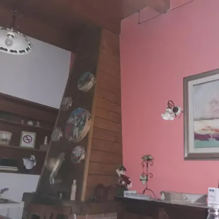 La Casina Rosa * 卡迈格拉特罗希拉诺